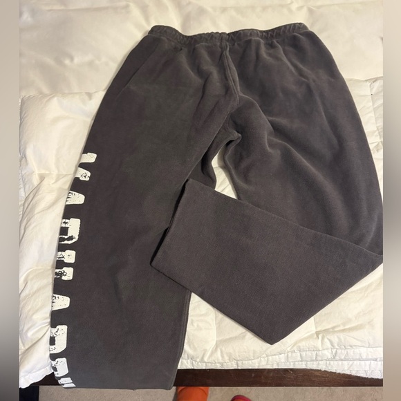 Madhappy Campus Universal Sweatpants - Picture 5 of 5